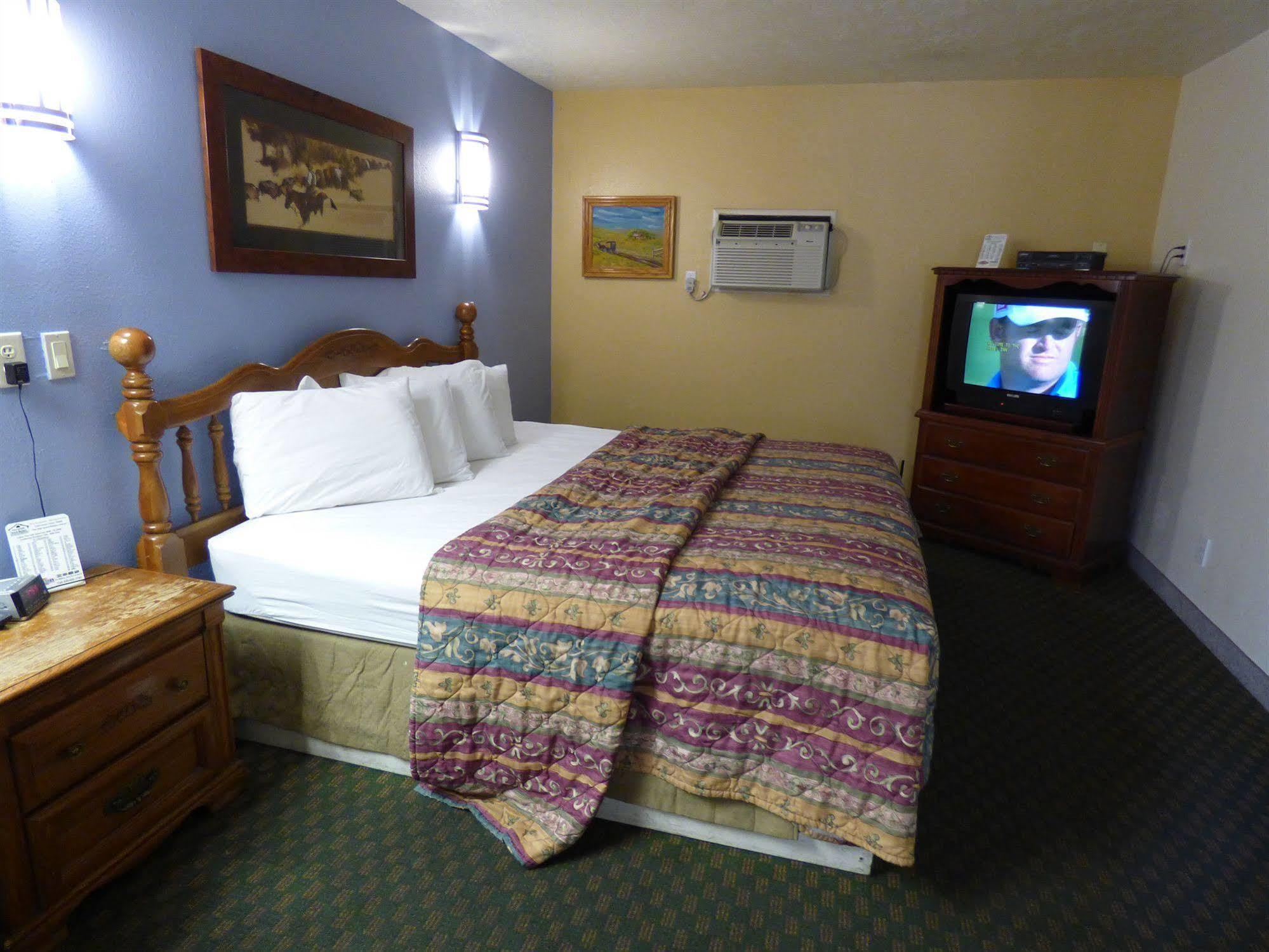 Coronada & Hotel St. George