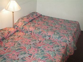 Hotel Coronada & 2*